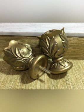 Curtain drapery Finials tieback hooks backs Gold Ornate set of 2 Resin